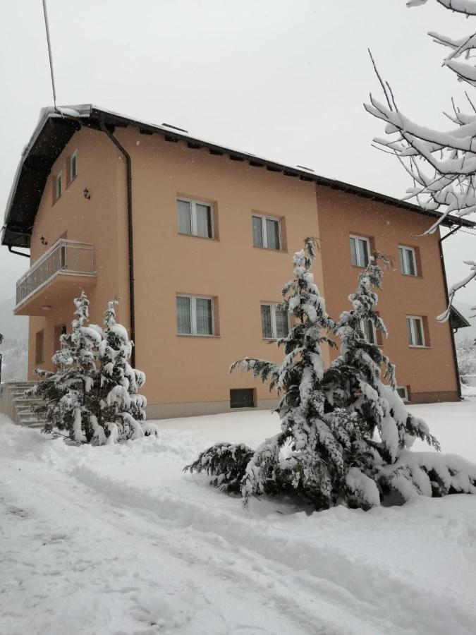 Guesthouse Nikolina Кореница Екстер'єр фото