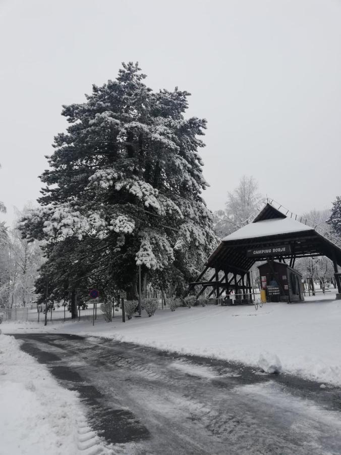 Guesthouse Nikolina Кореница Екстер'єр фото