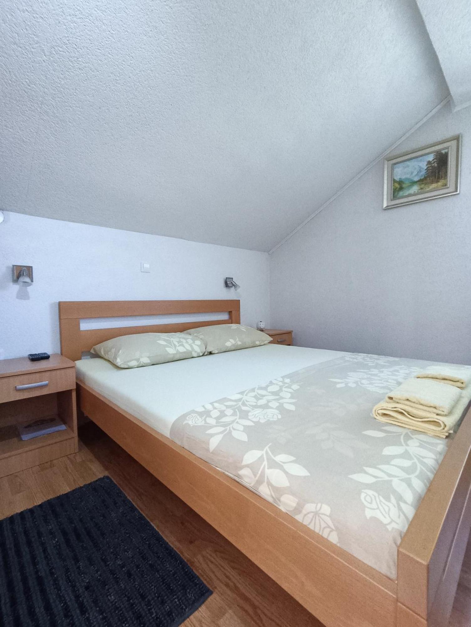 Guesthouse Nikolina Кореница Екстер'єр фото